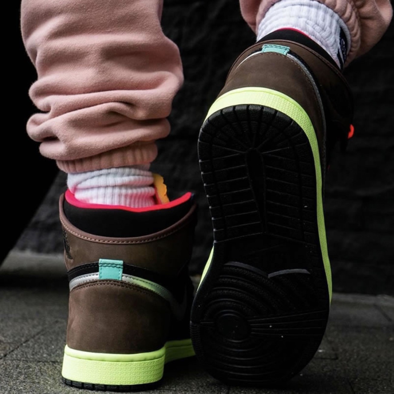 Air Jordan 1 Retro High OG Bio Hack Release Date 555088-201