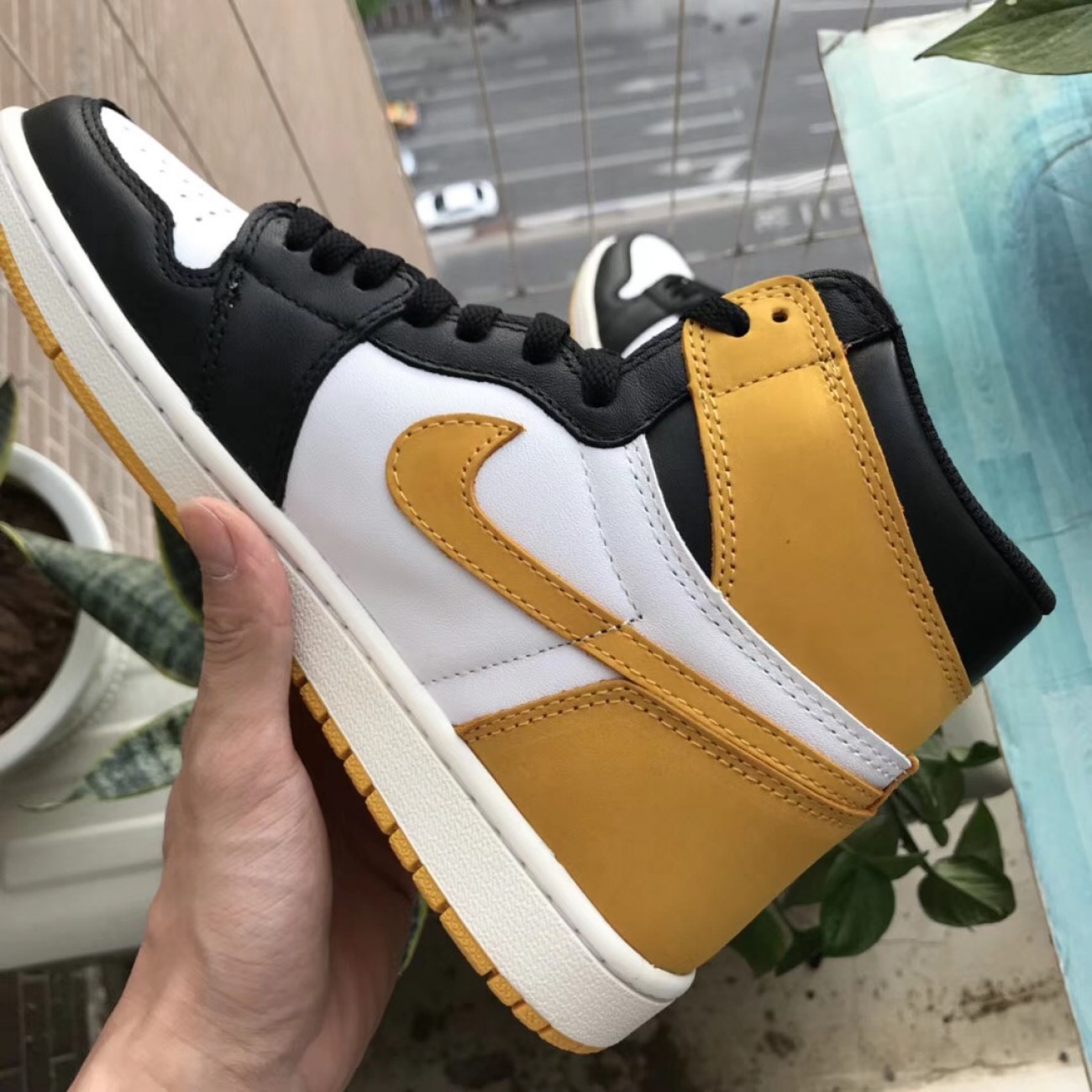 Air Jordan 1 Yellow Ochre Five MVP Awards AJ1 555088-109