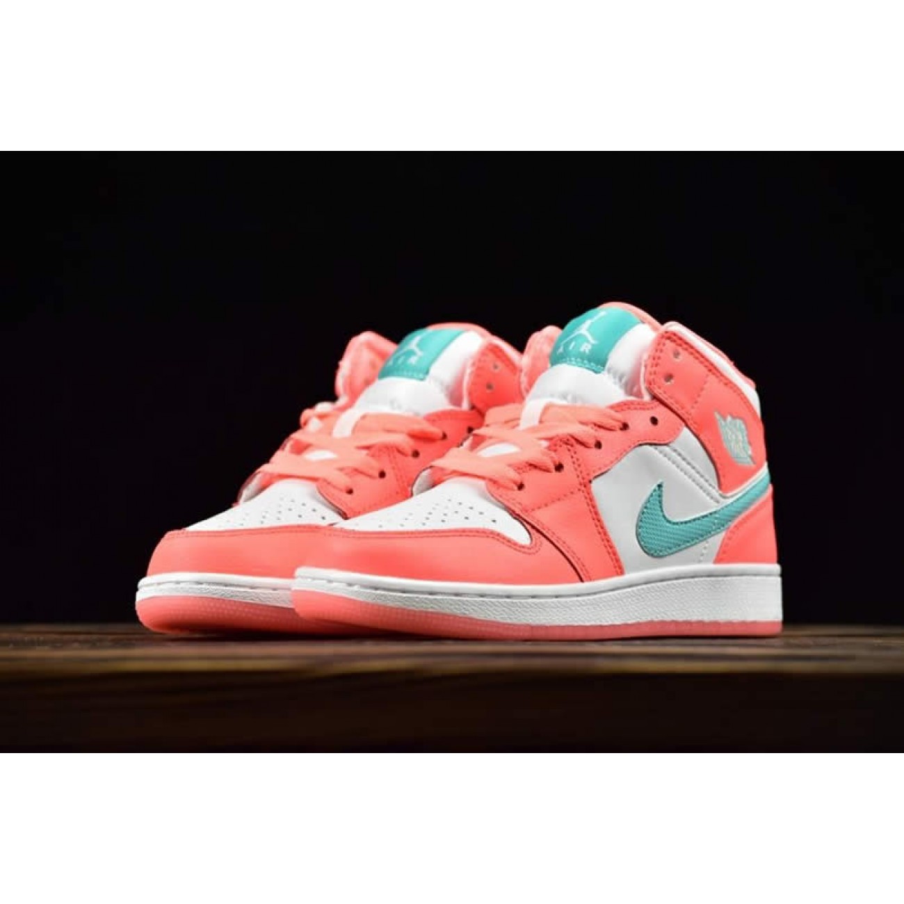Air Jordan 1 Mid GS Crimson Pulse Pink Aqua 555112-814
