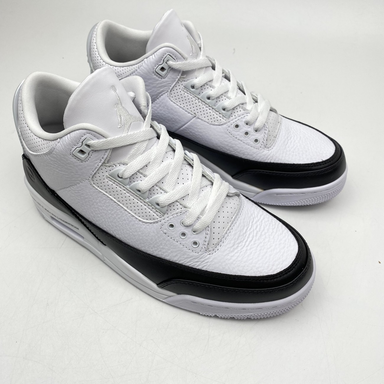 Fragment x Air Jordan 3 Retro SP White/Black Release Date DA3595-100