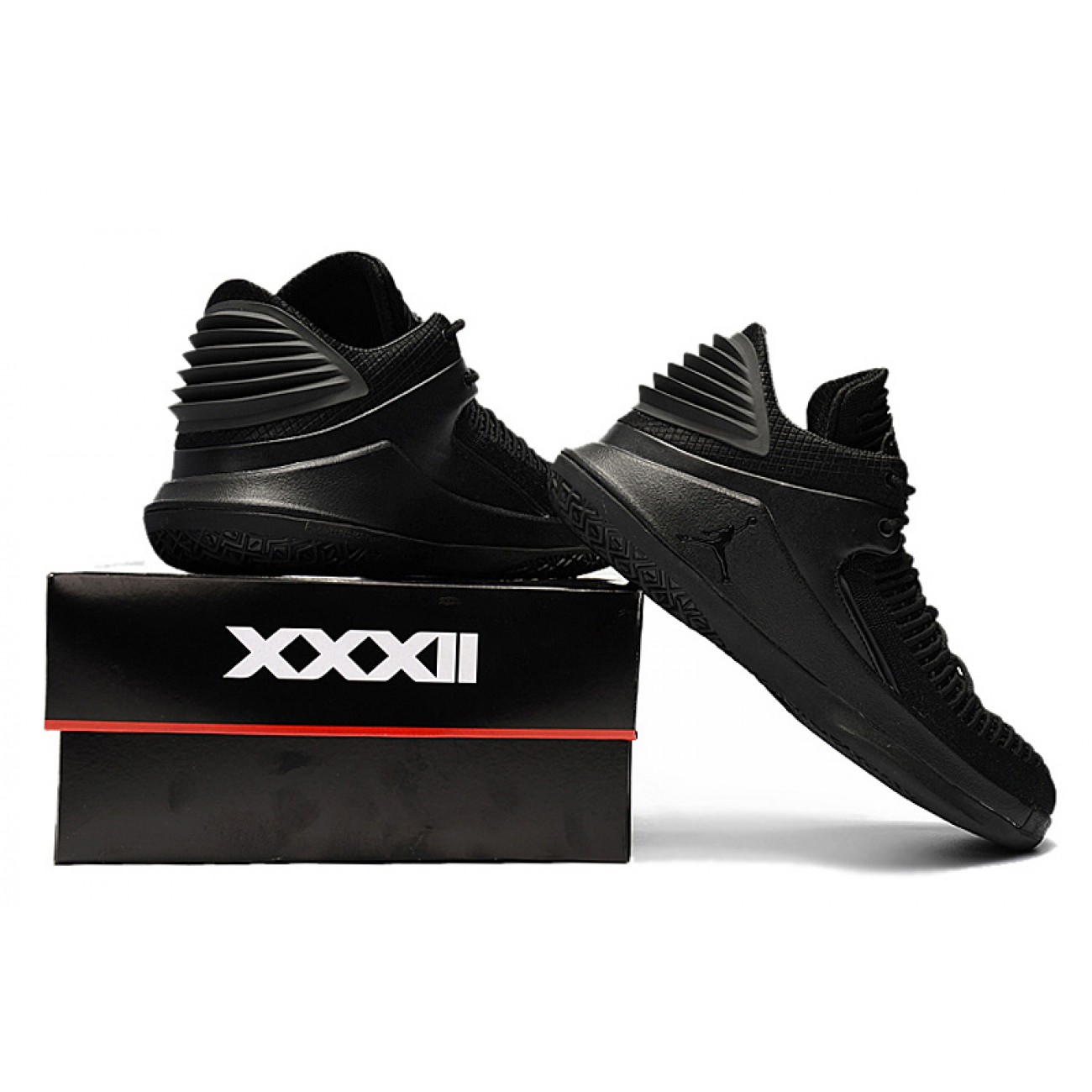 Air Jordan 32 XXXII Low Black Cat