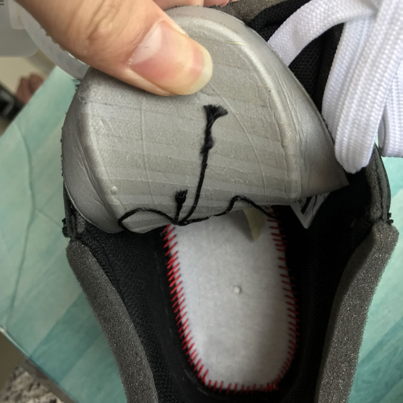 Nike Air Force 1 '07 Virgil x MoMa Off-White AV5210-001 Black/Metallic Silver