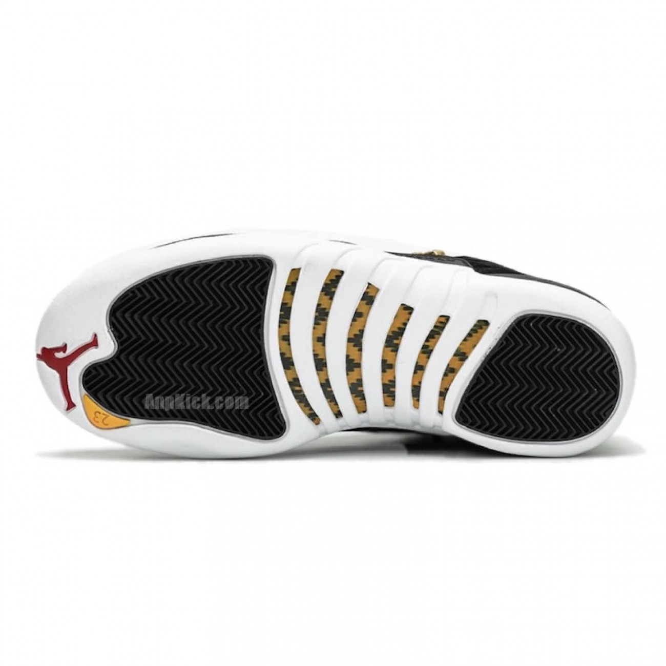 Air Jordan 12 Reverse Taxi 2019 Outfit For Sale 130690-017