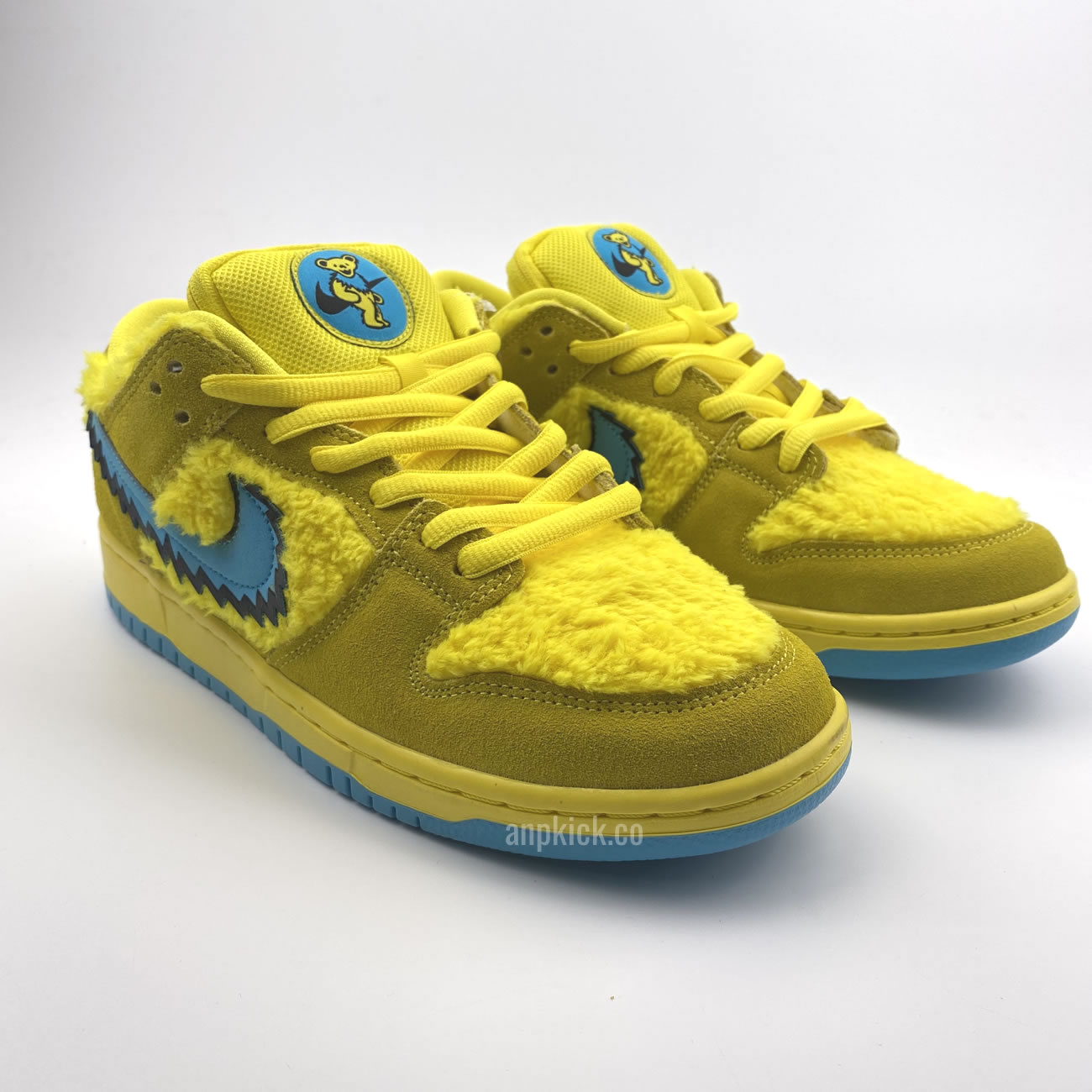 Grateful Dead Bears x Nike SB Dunk Low Yellow Bear CJ5378-700