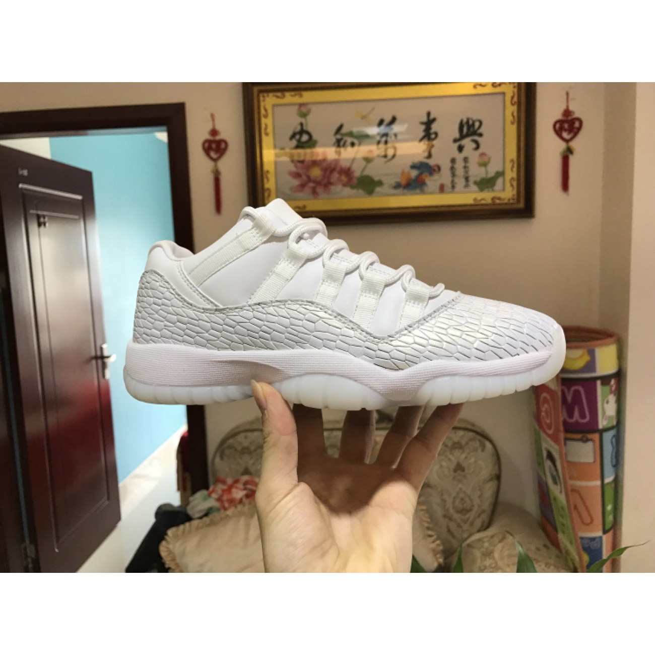 Air Jordan 11 Low GS Heiress White 897331-100