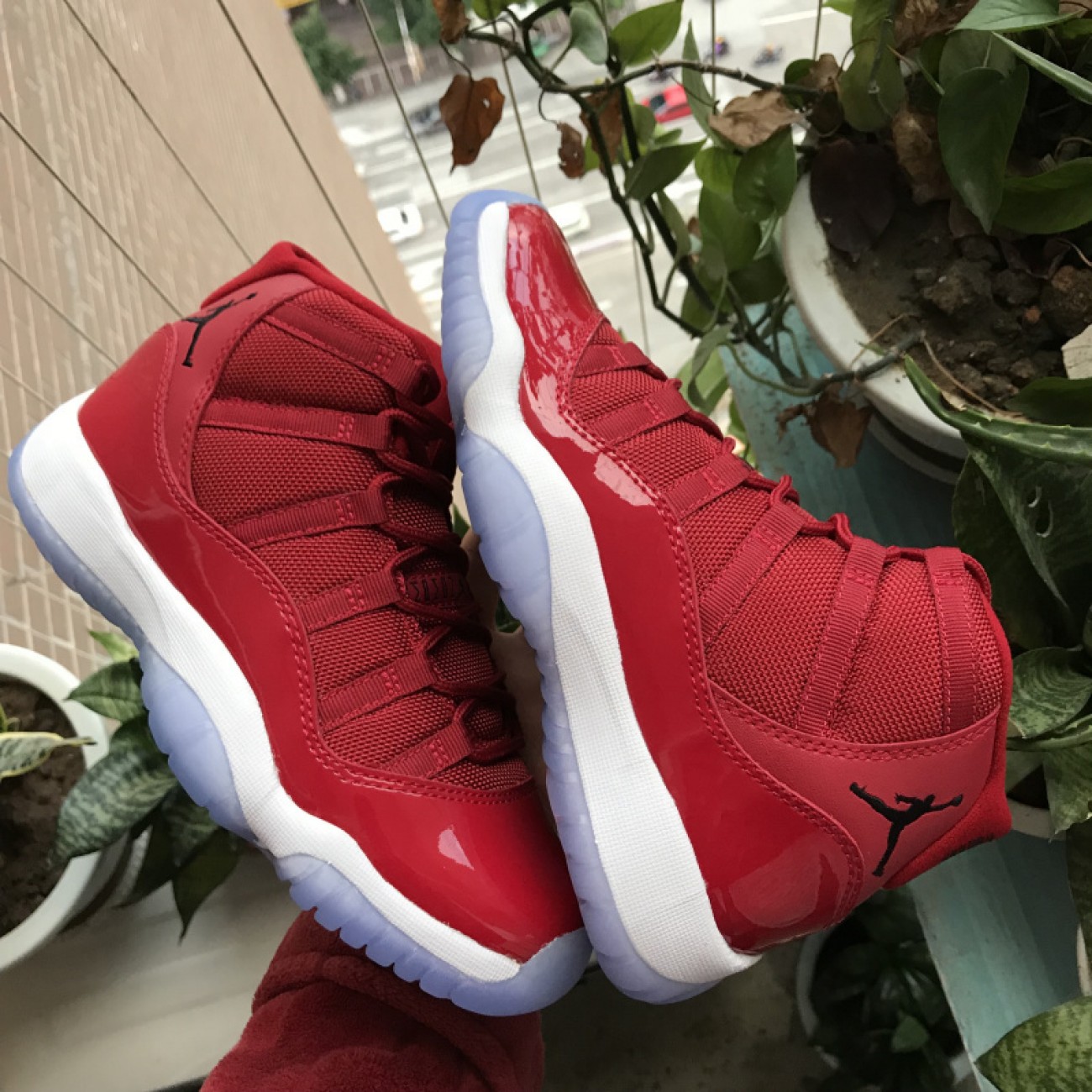 Air Jordan 11 GS Gym Red 378037-623