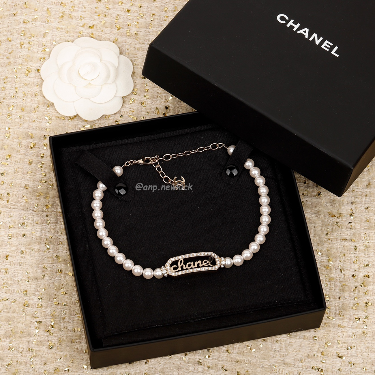 Chanel pearl necklace