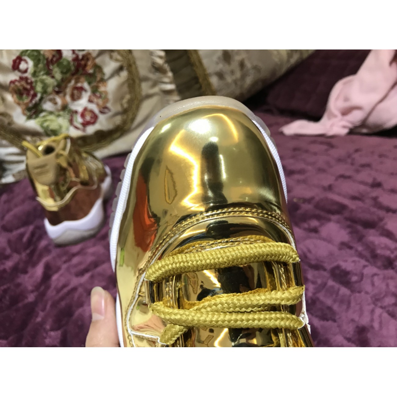 Air Jordan 11 Liquid Gold 378038-103