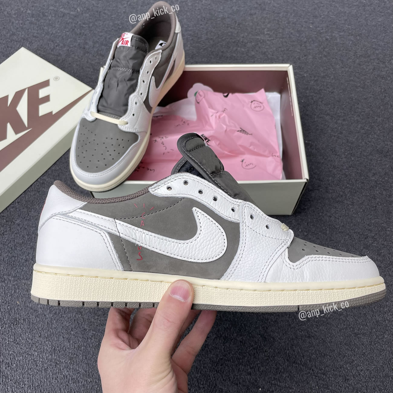 Travis Scott x Air Jordan 1 Low OG Reverse Mocha DM7866-162