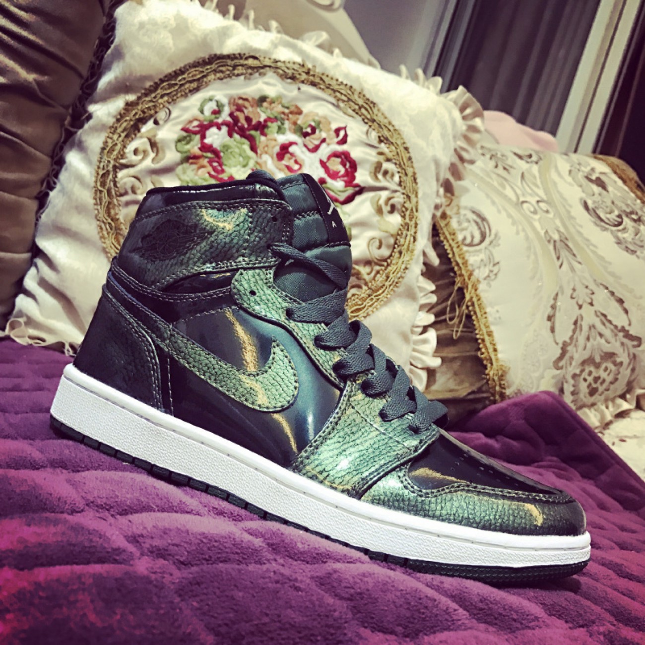 Air Jordan 1 High Grove Green 332550-300