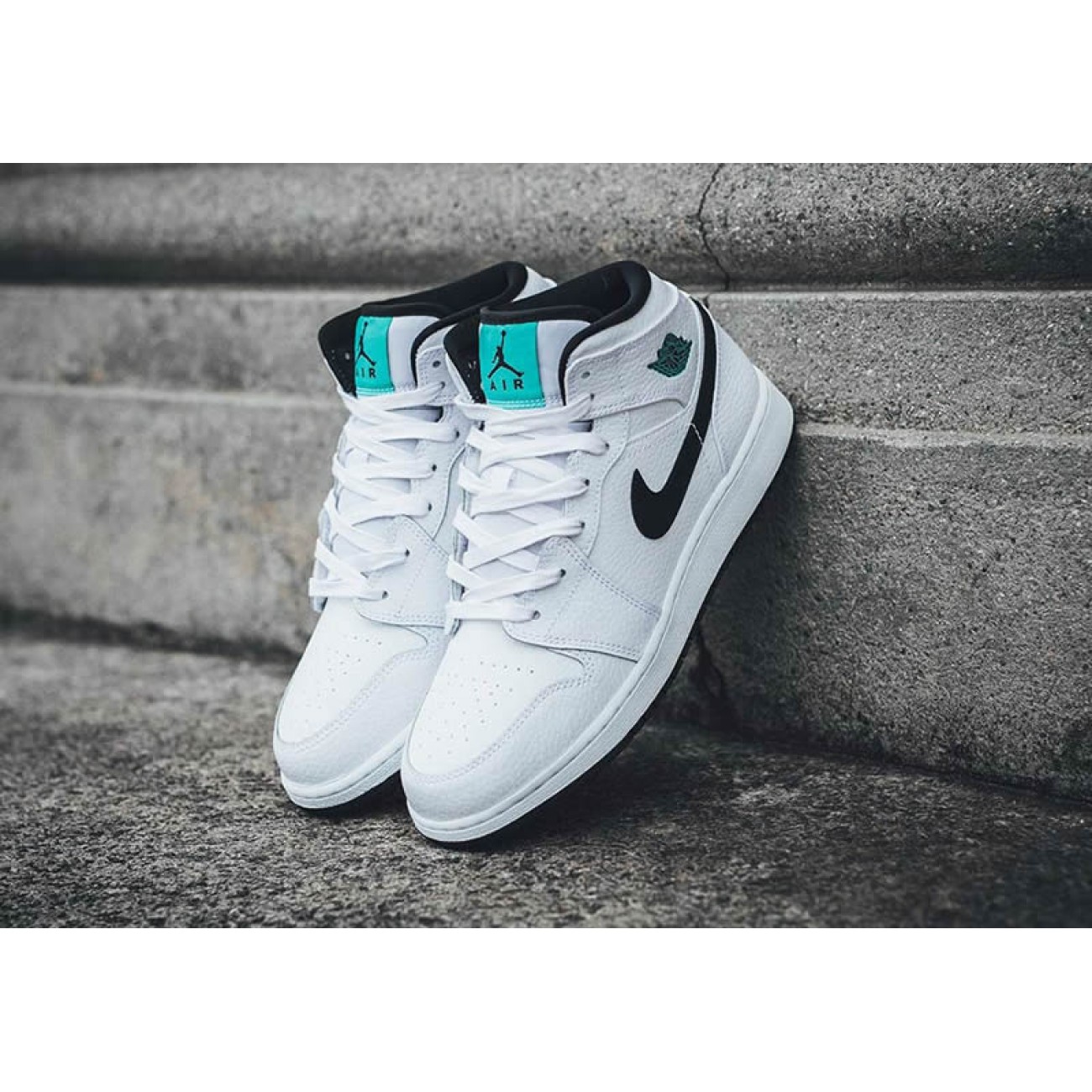 Air Jordan 1 Mid GS Womens Hyper Jade AJ1 Black/White/Green 554725-122