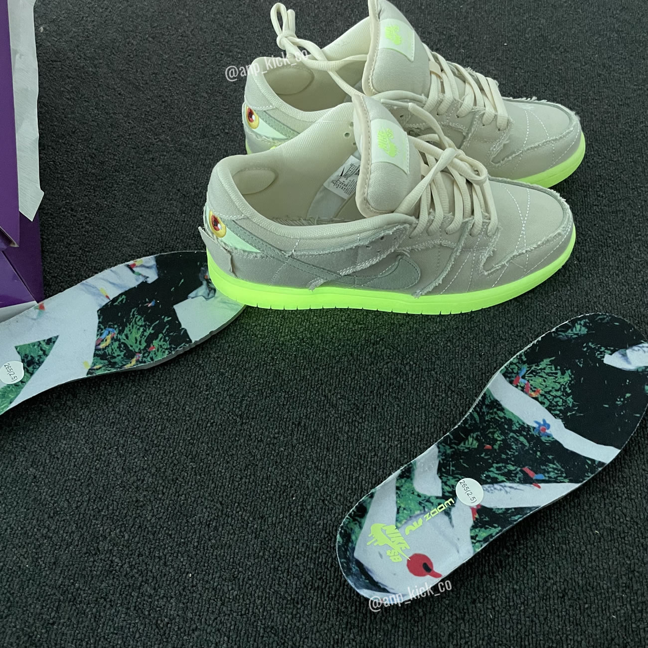 Nike SB Dunk Low Mummy DM0774-111