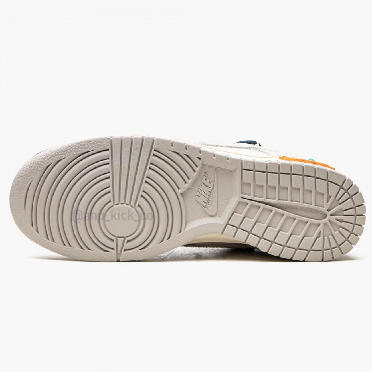 Nike SB Dunk Low Off-White Lot 16 OF 50 DJ0950-111