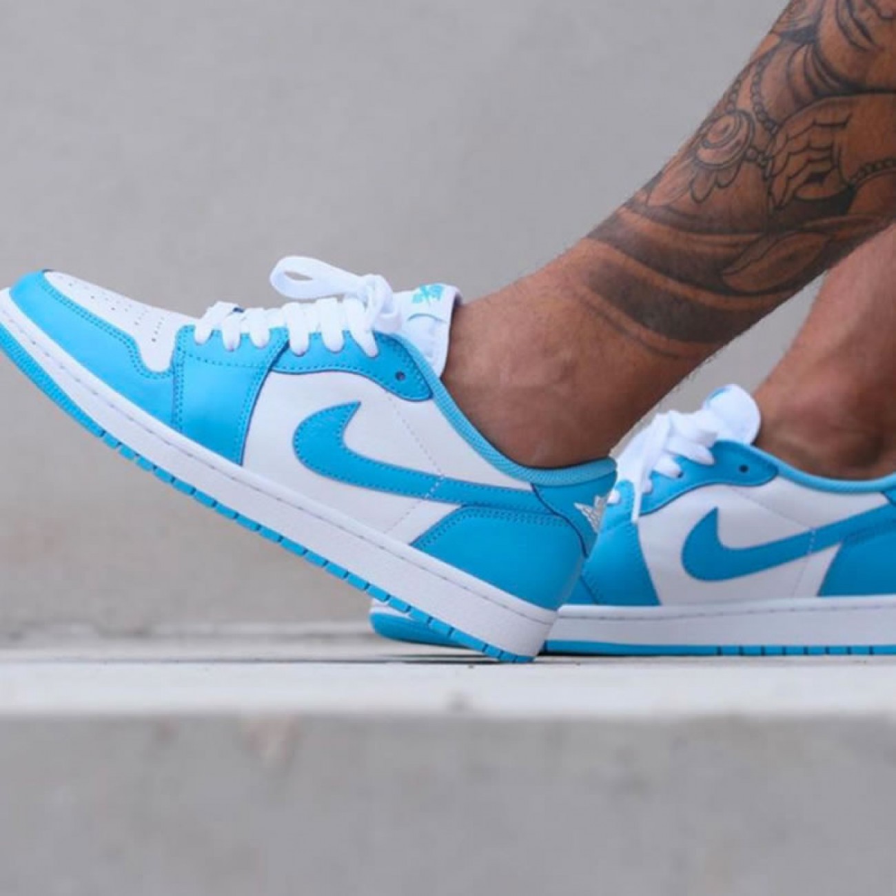 Nike SB x Air Jordan 1 Low UNC Blue/White For Sale CJ7891-401