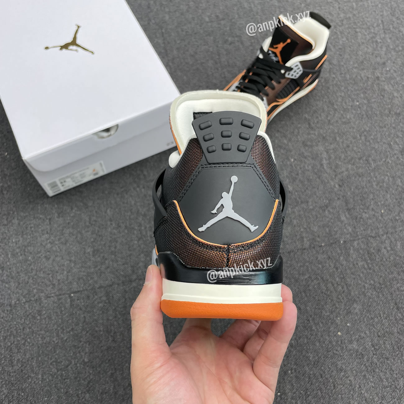 Air Jordan 4 Wmns Starfish CW7183-100