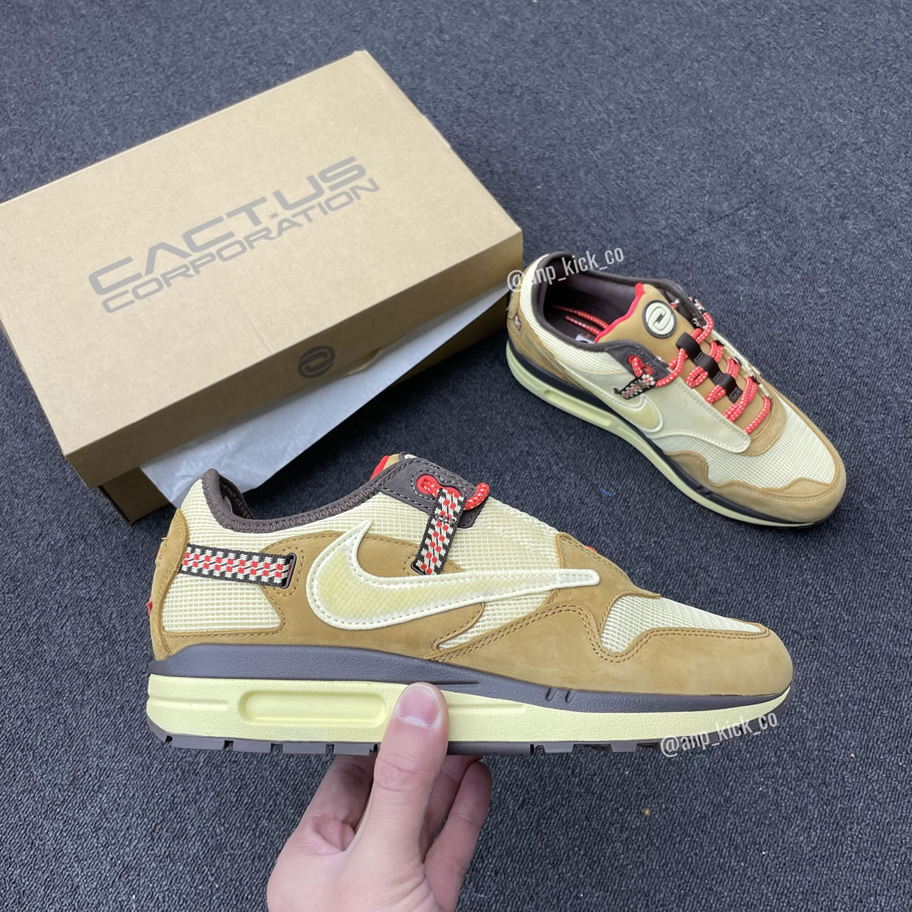 Travis Scott x Nike Air Max 1 Wheat DO9392-701