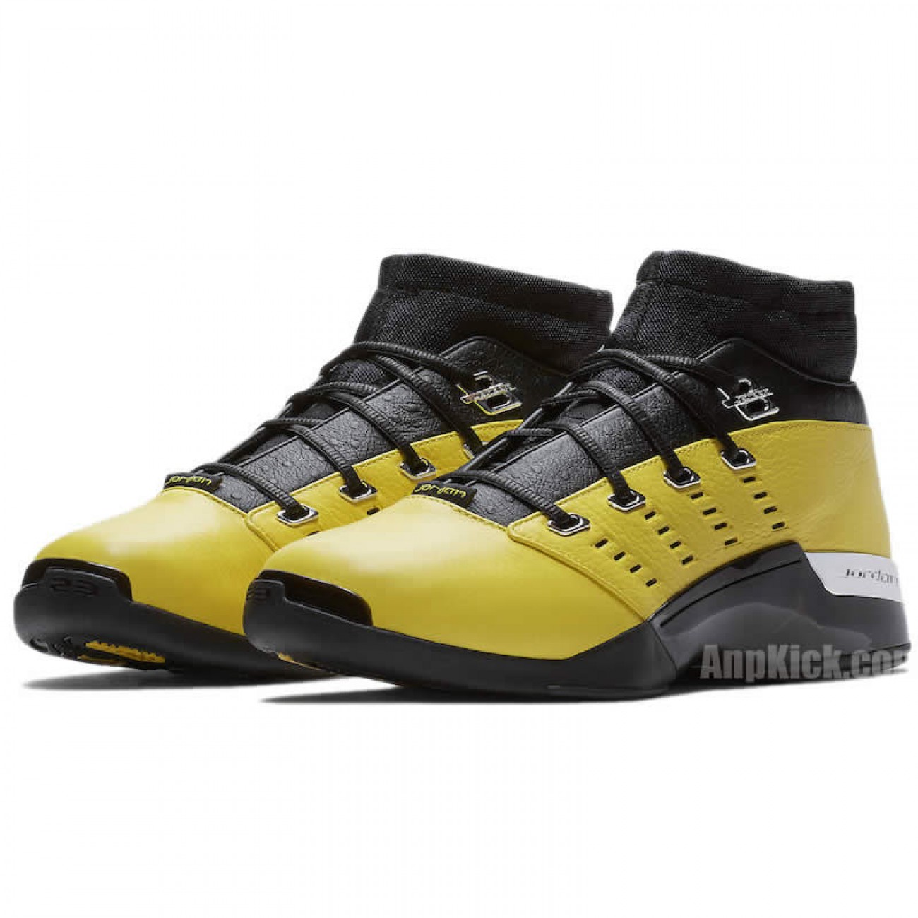 SoleFly x Air Jordan 17 Low Lightning Shoes Yellow And Black AJ7321-003