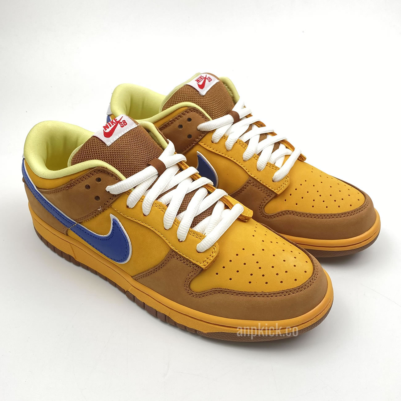 Nike SB Dunk Low Premium Newcastle Brown Ale 313170-741