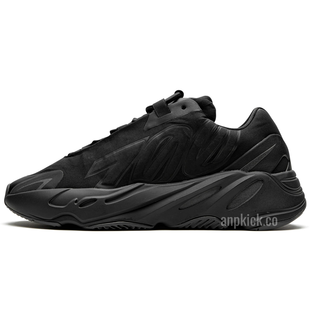 adidas Yeezy Boost 700 MNVN Triple Black FV4440