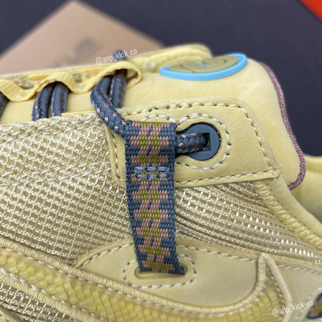 Travis Scott x Nike Air Max 1 Saturn Gold DO9392-700