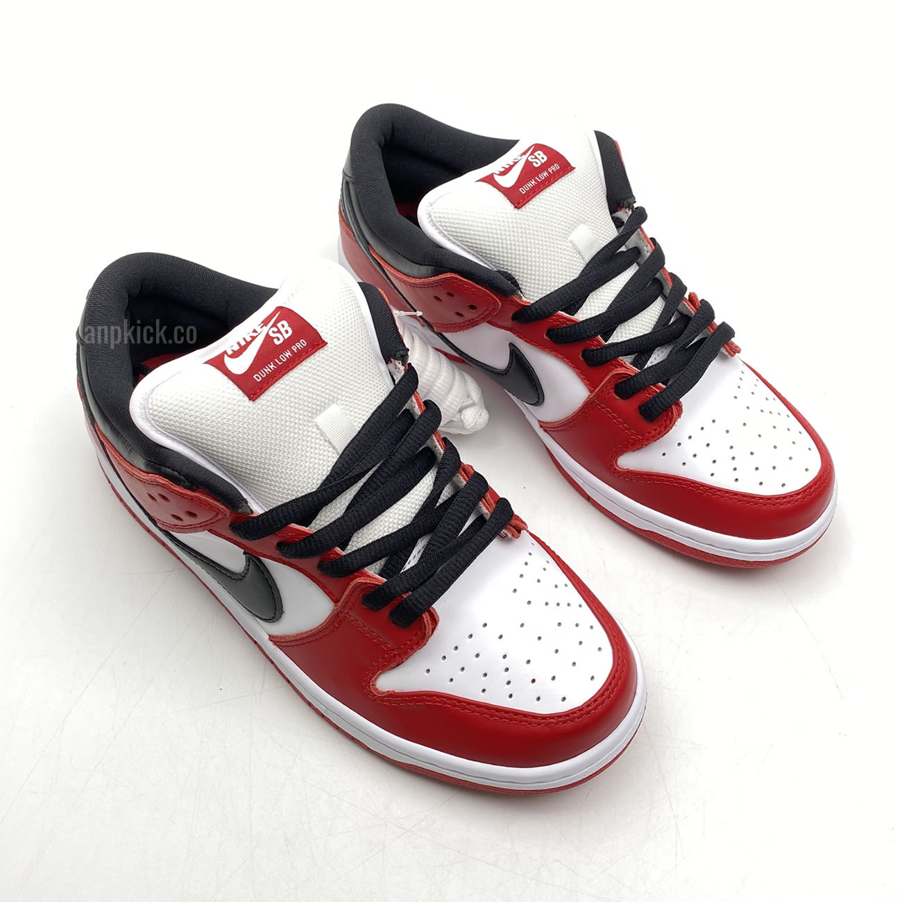 Nike SB Dunk Low Pro Chicago Varsity Red Release Date BQ6817-600