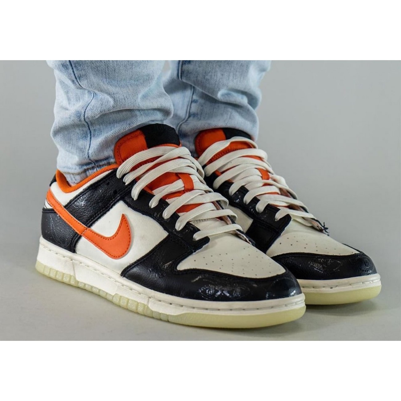Nike Dunk Low Halloween Sail/Starfish-Black DD3357-100