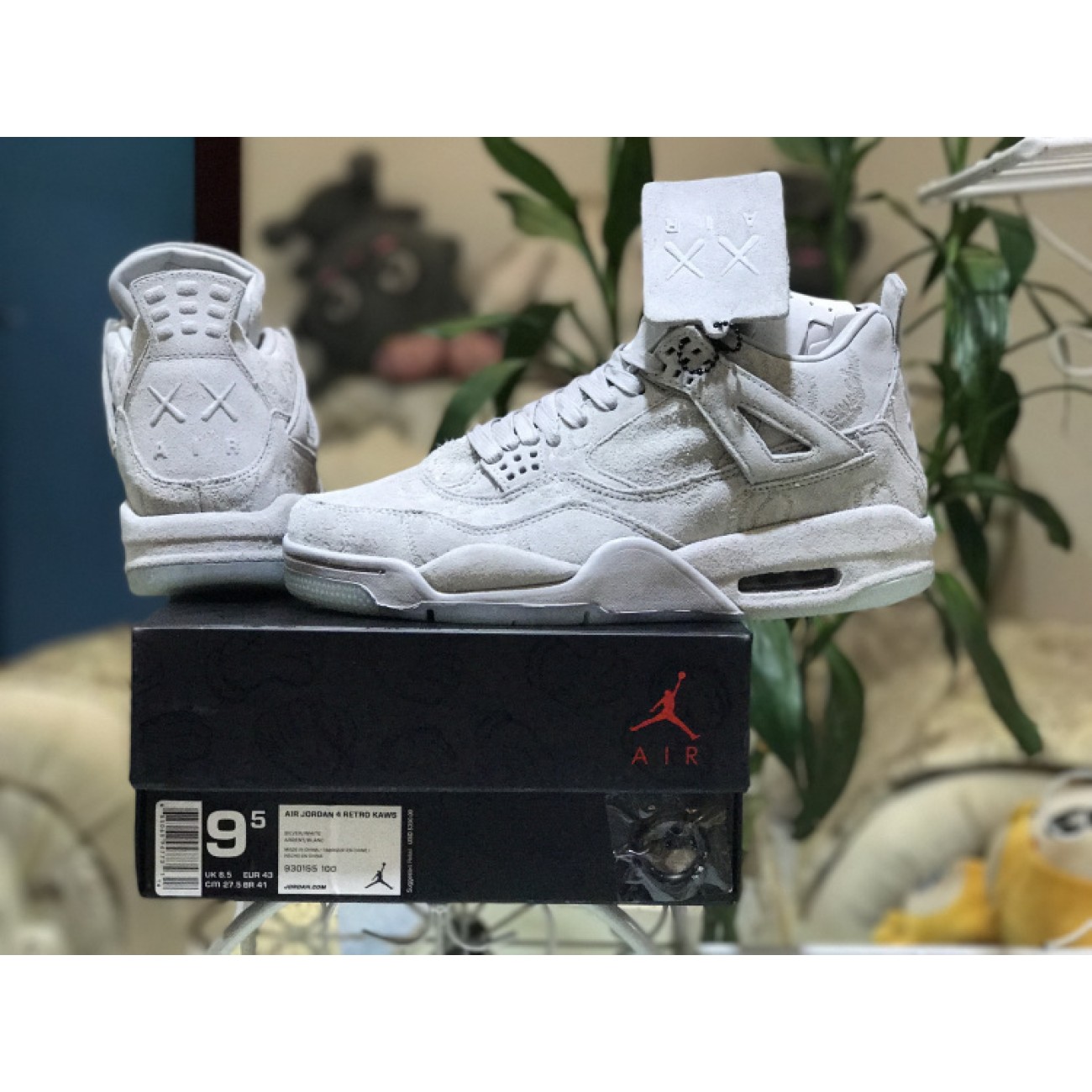 Air Jordan 4 x KAWS White 930155-100