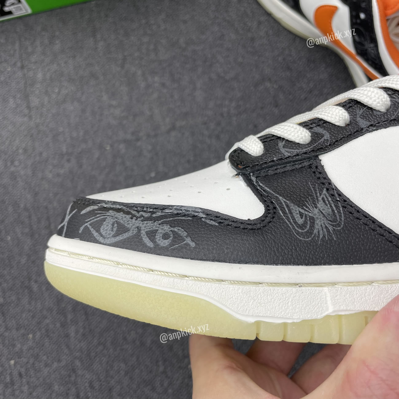 Nike Dunk Low Halloween Sail/Starfish-Black DD3357-100