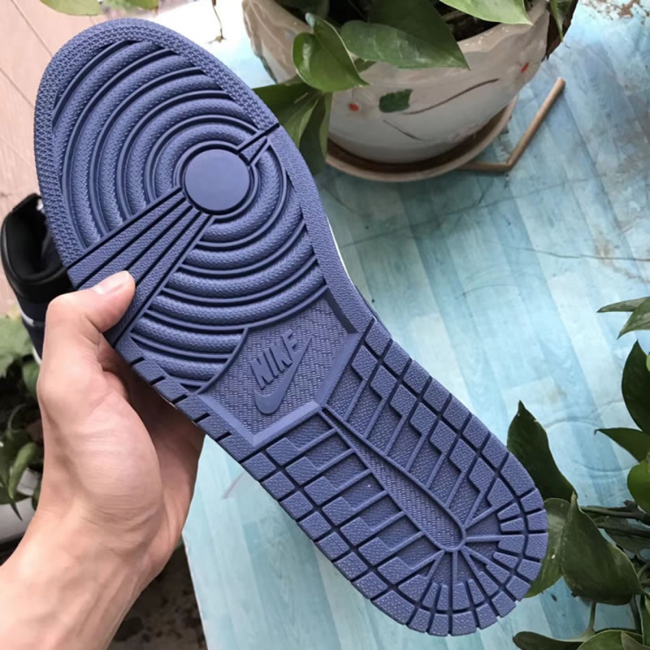 Air Jordan 1 Retro High OG Blue Moon 555088-115