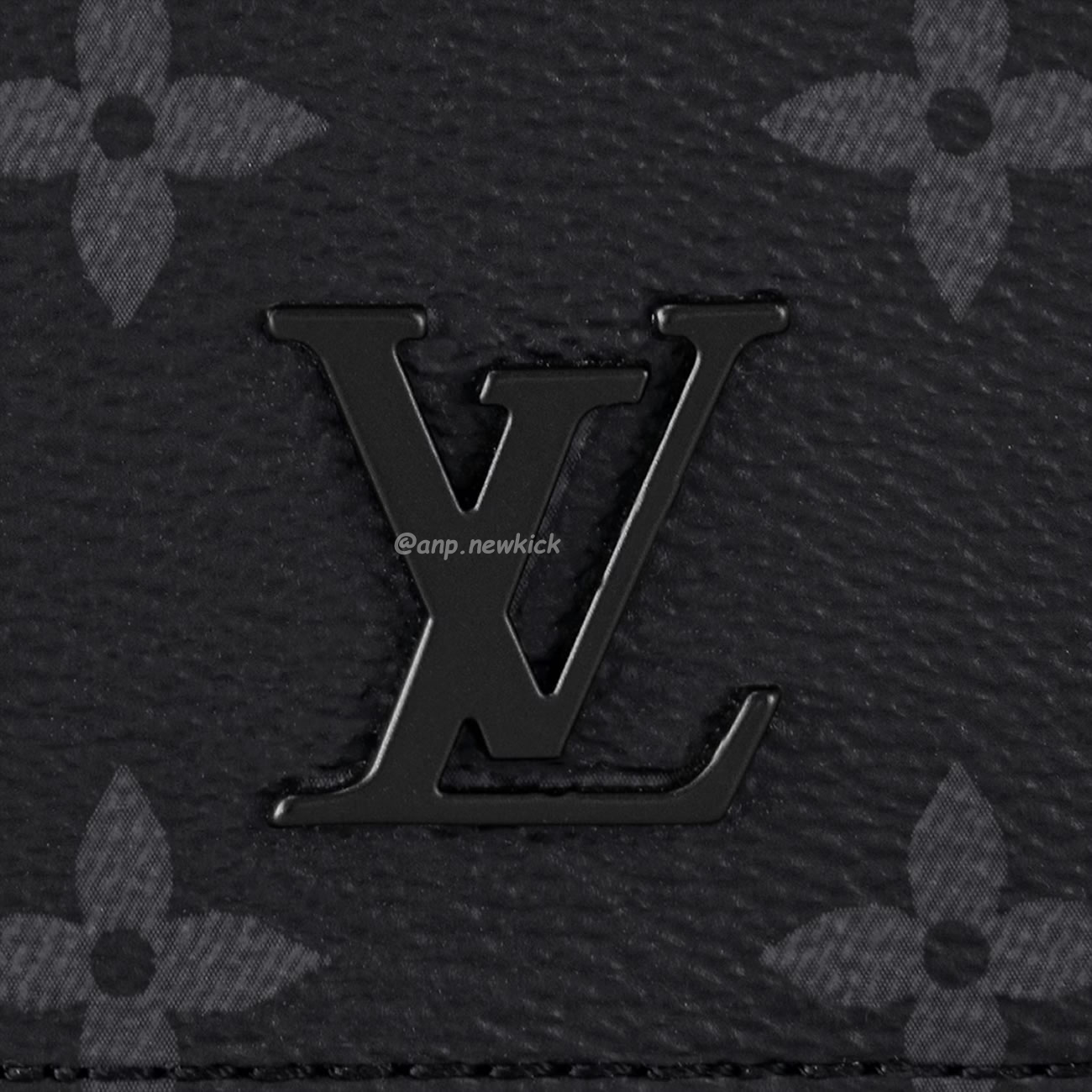 LOUIS VUITTON District PM Monogram Eclipse M46255