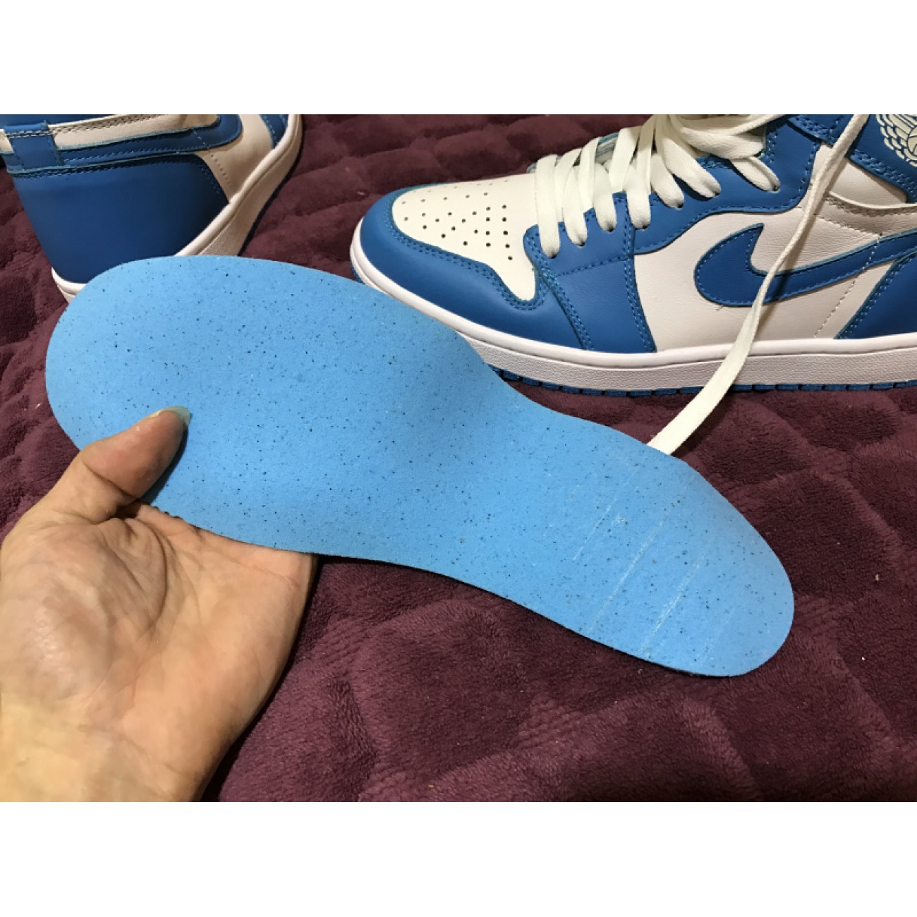 Air Jordan 1 High OG UNC 555088-117