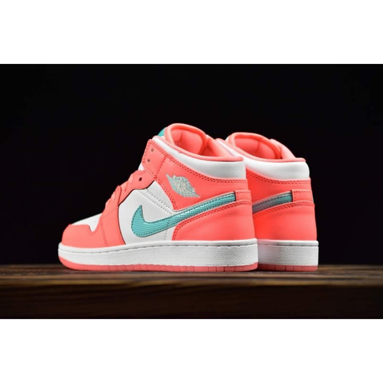 Air Jordan 1 Mid GS Crimson Pulse Pink Aqua 555112-814