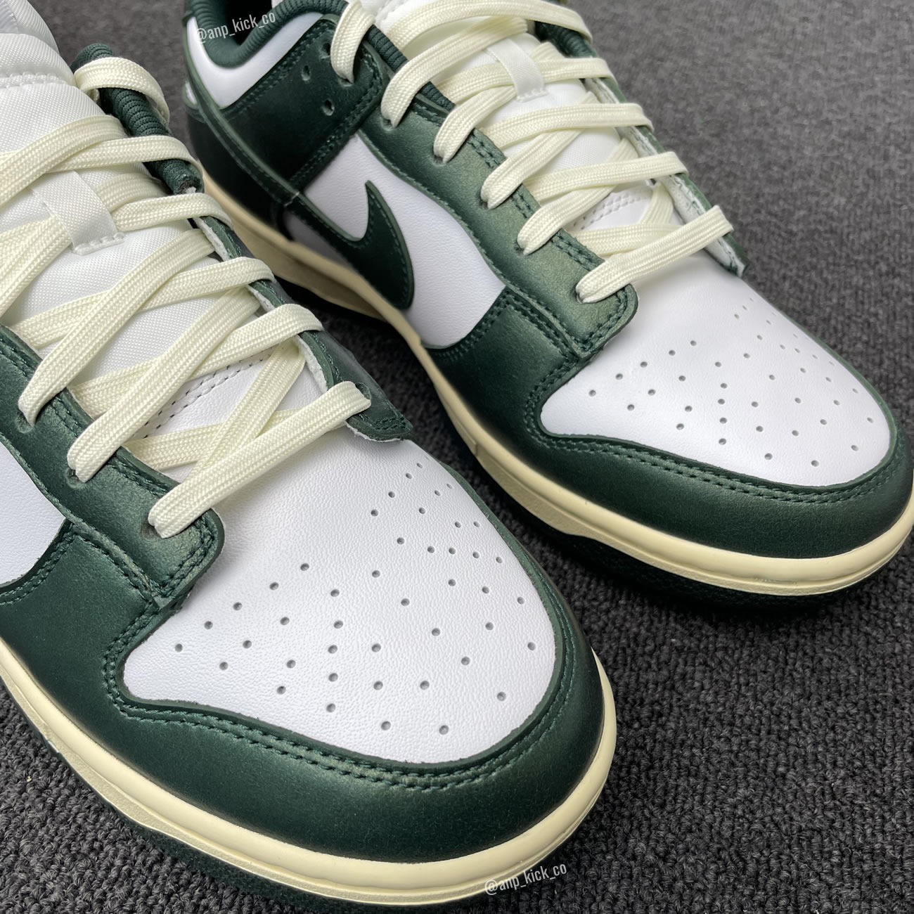 Nike Dunk Low Vintage Green Mens & Wmns DQ8580-100