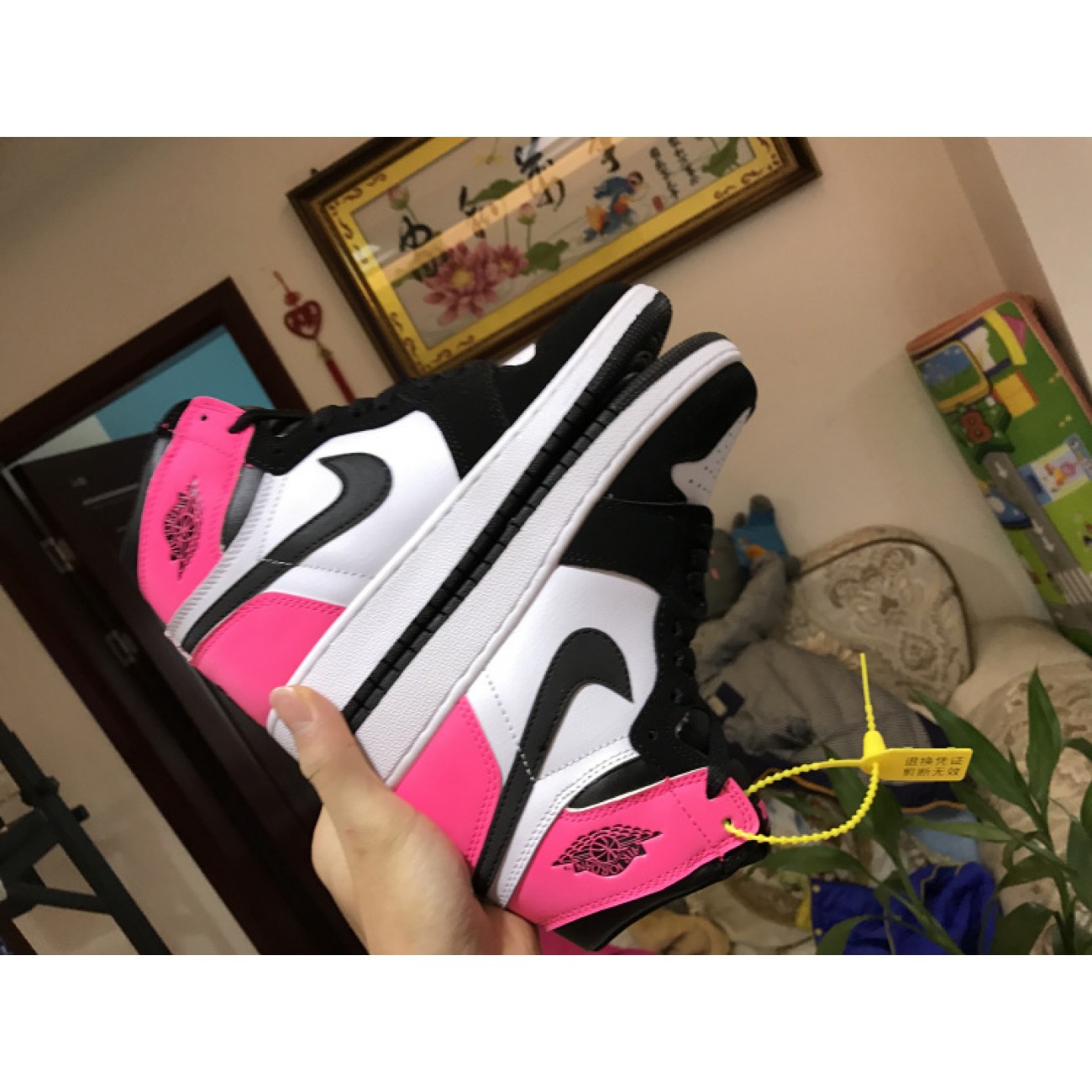 Air Jordan 1 GS Valentines Day 881426-009