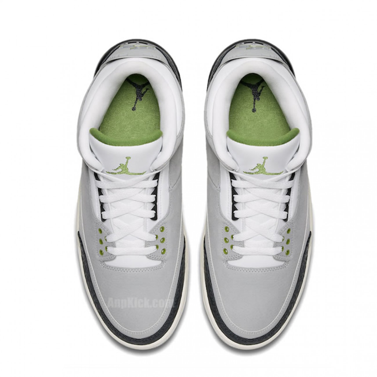 Air Jordan 3 Tinker Chlorophyll / Air Trainer 1 136064-006