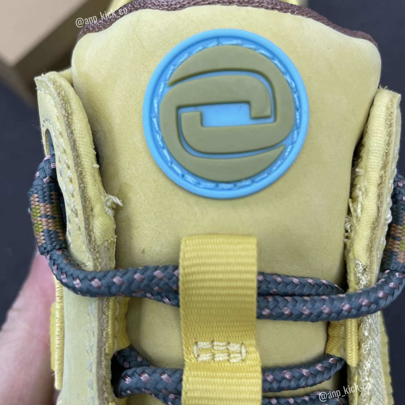 Travis Scott x Nike Air Max 1 Saturn Gold DO9392-700