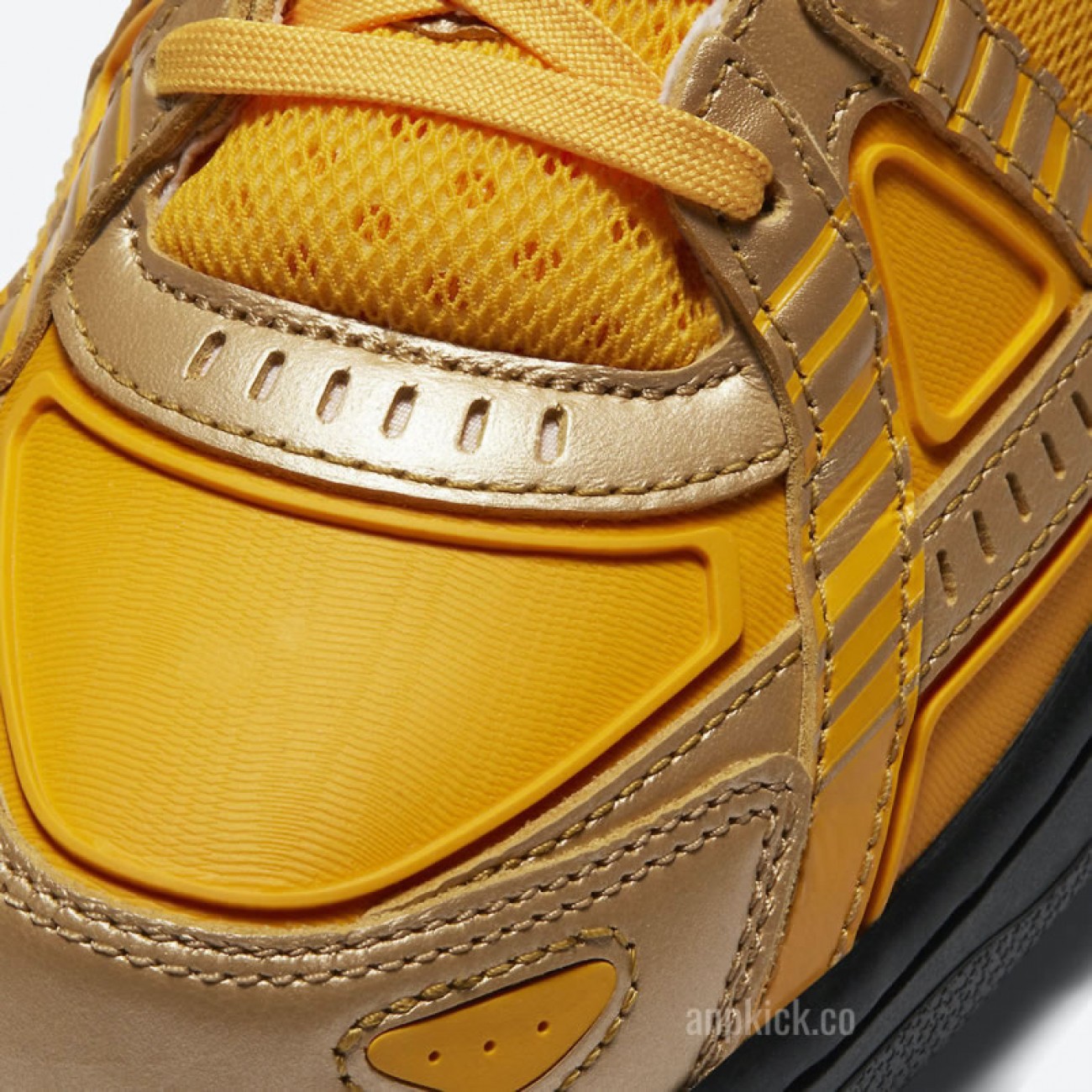 Off-White x Nike Air Rubber Dunk University Gold Release Date CU6015-700