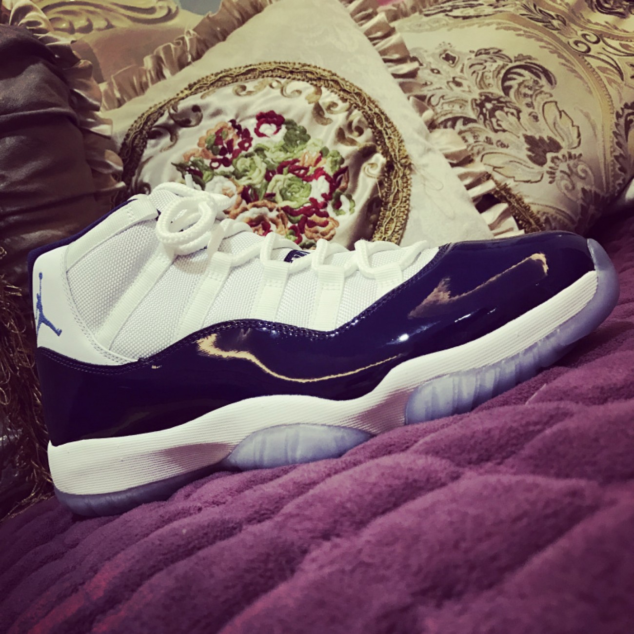 Air Jordan 11 Midnight Navy 378037-123