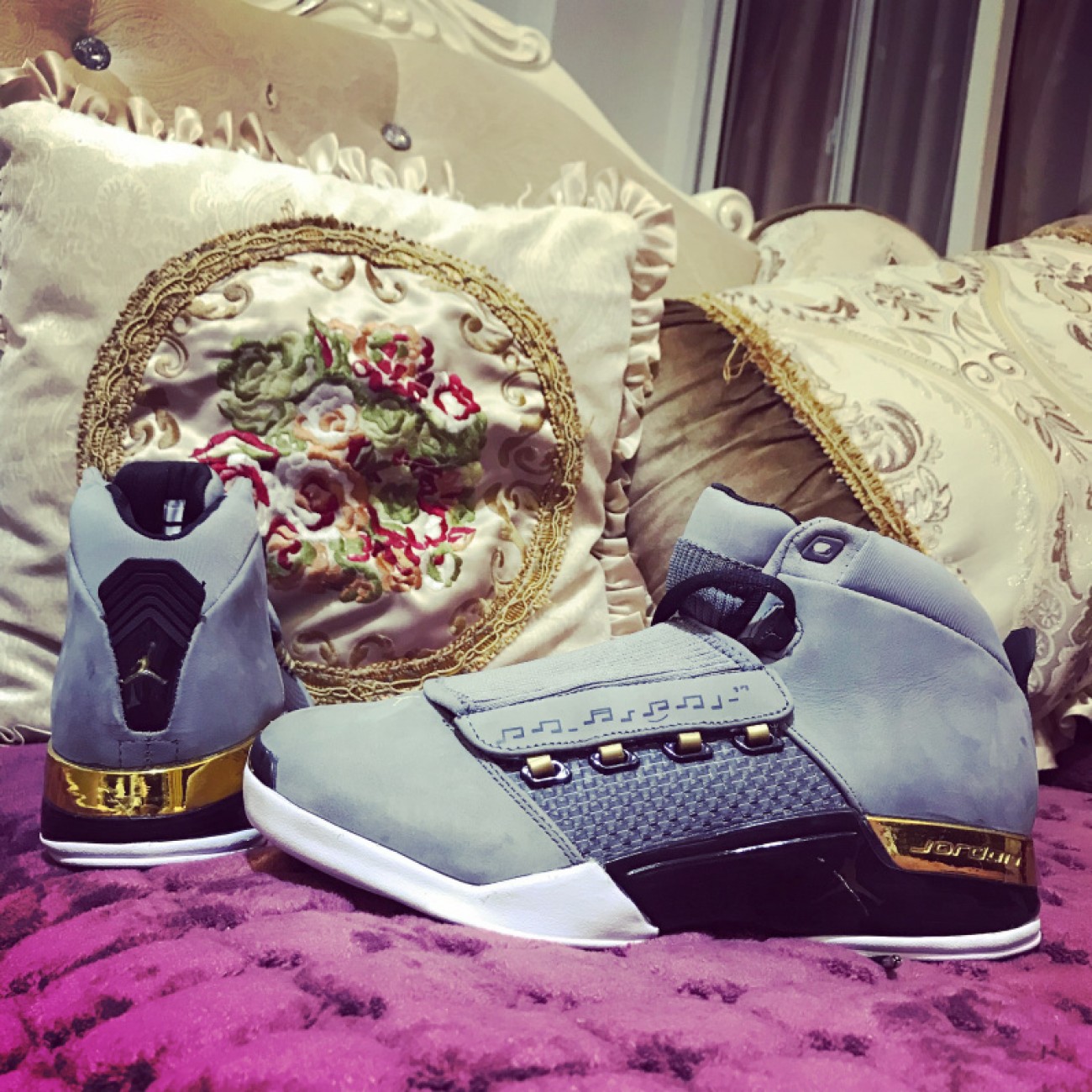 Air Jordan 17 TrophyRoom AH7963-023