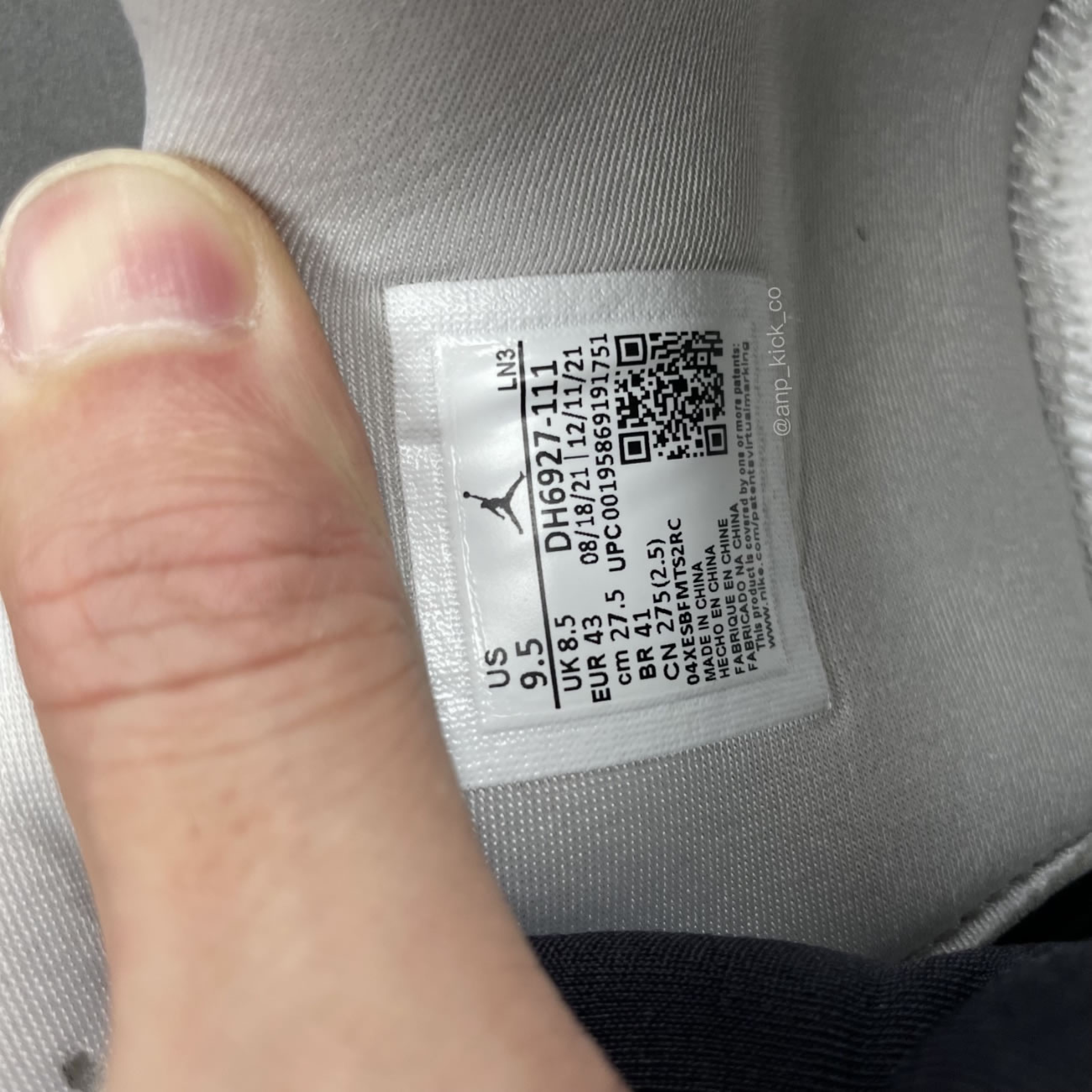 Air Jordan 4  RETRO MILITARY BLACK DH6927-111