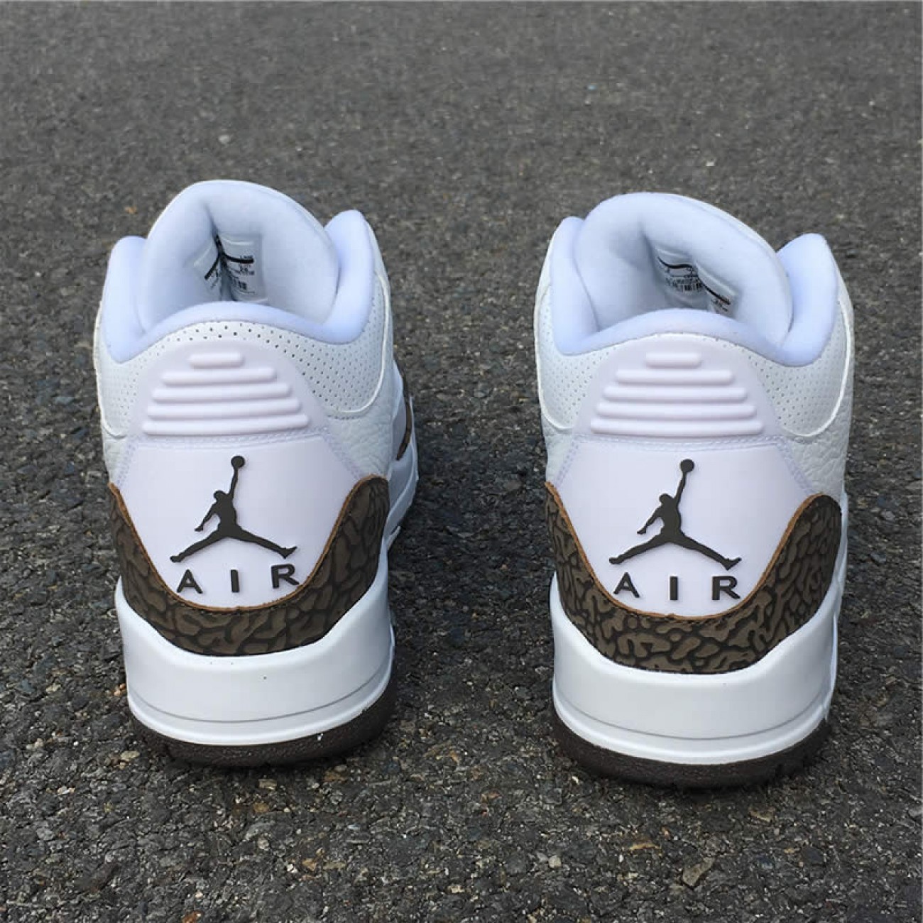 Air Jordan 3 Mocha 2018 White/Chrome/Dark/Brown 136064-122