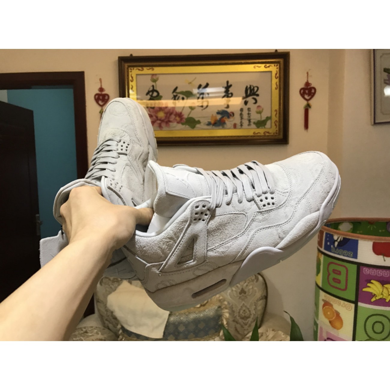 Air Jordan 4 x KAWS White 930155-100