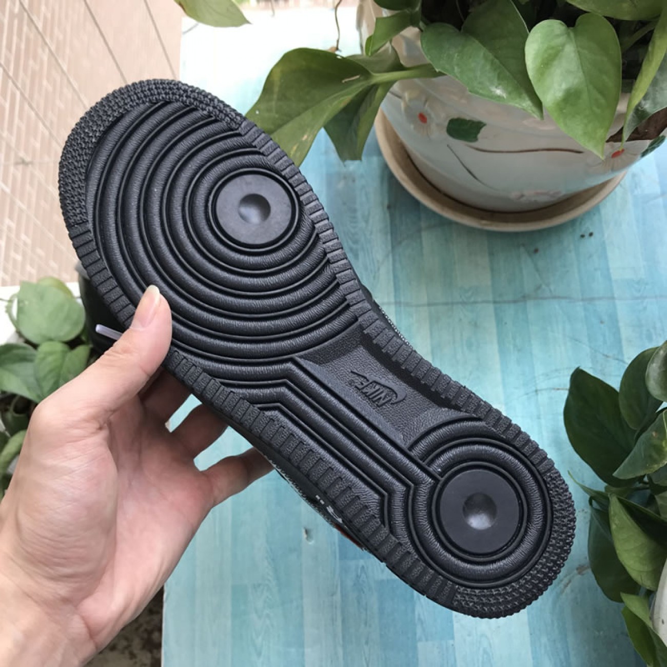 Nike Air Force 1 '07 Virgil x MoMa Off-White AV5210-001 Black/Metallic Silver