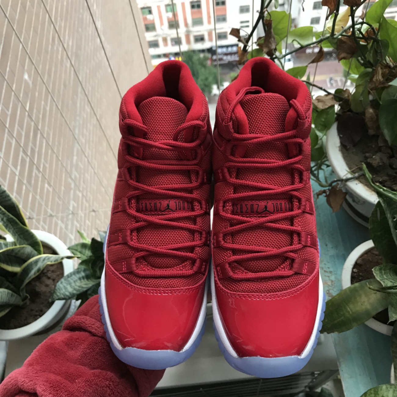 Air Jordan 11 GS Gym Red 378037-623