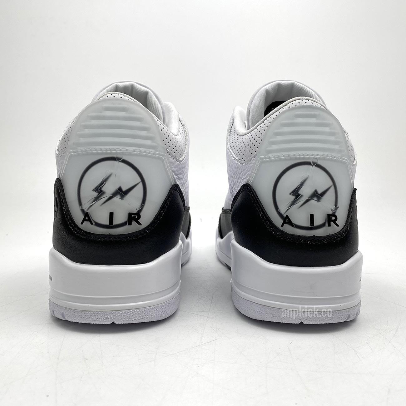 Fragment x Air Jordan 3 Retro SP White/Black Release Date DA3595-100