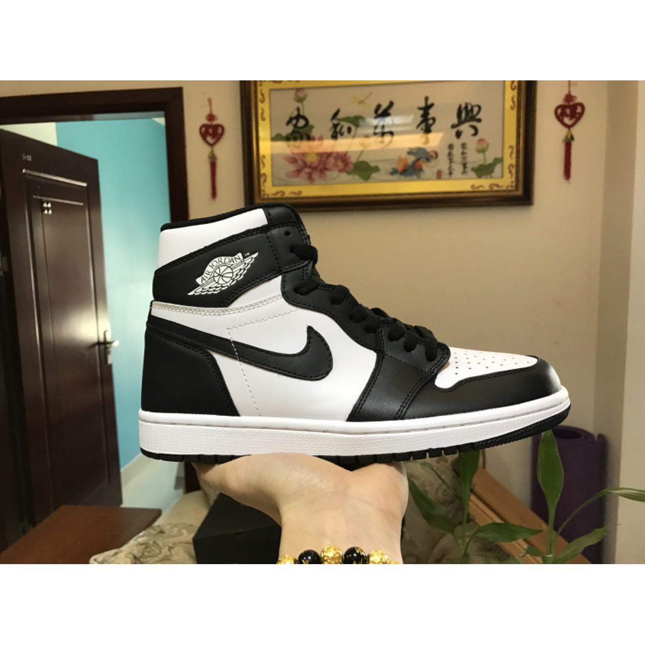 Air Jordan 1 Retro High OG Oreo Black/White 555088-010