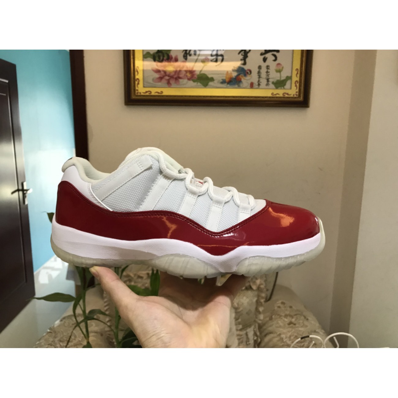 Air Jordan 11 Low Varsity Red 528895-102