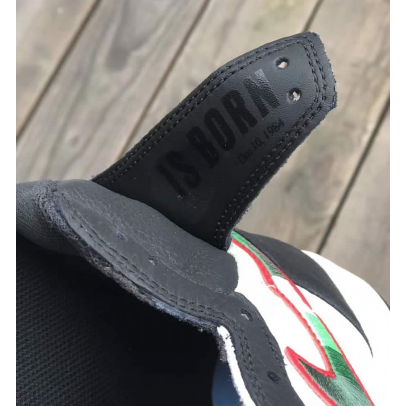 Air Jordan 1 Retro High OG Sports Illustrated Black White 555088-015