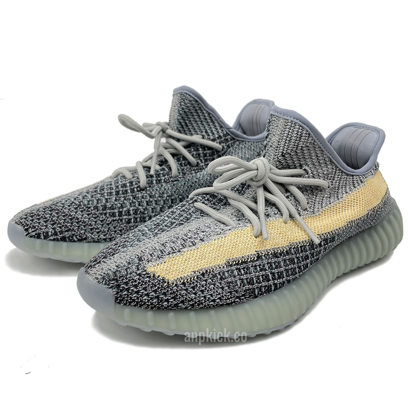adidas Yeezy Boost 350 V2 Ash Blue GY7657