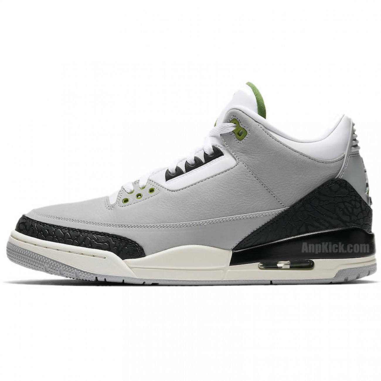 Air Jordan 3 Tinker Chlorophyll / Air Trainer 1 136064-006